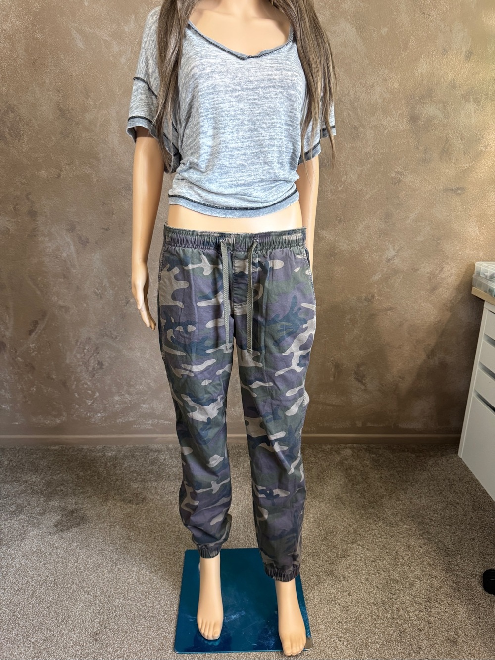 NWOT GAP Women's Camo Jogger Pants - Military Olive Green Sz M